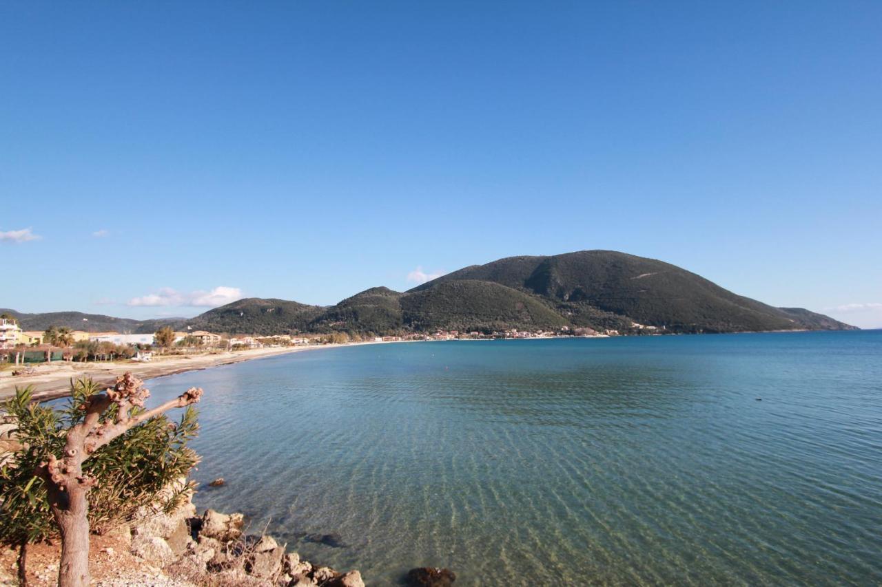 Romanza Studios Vasiliki Exteriör bild
